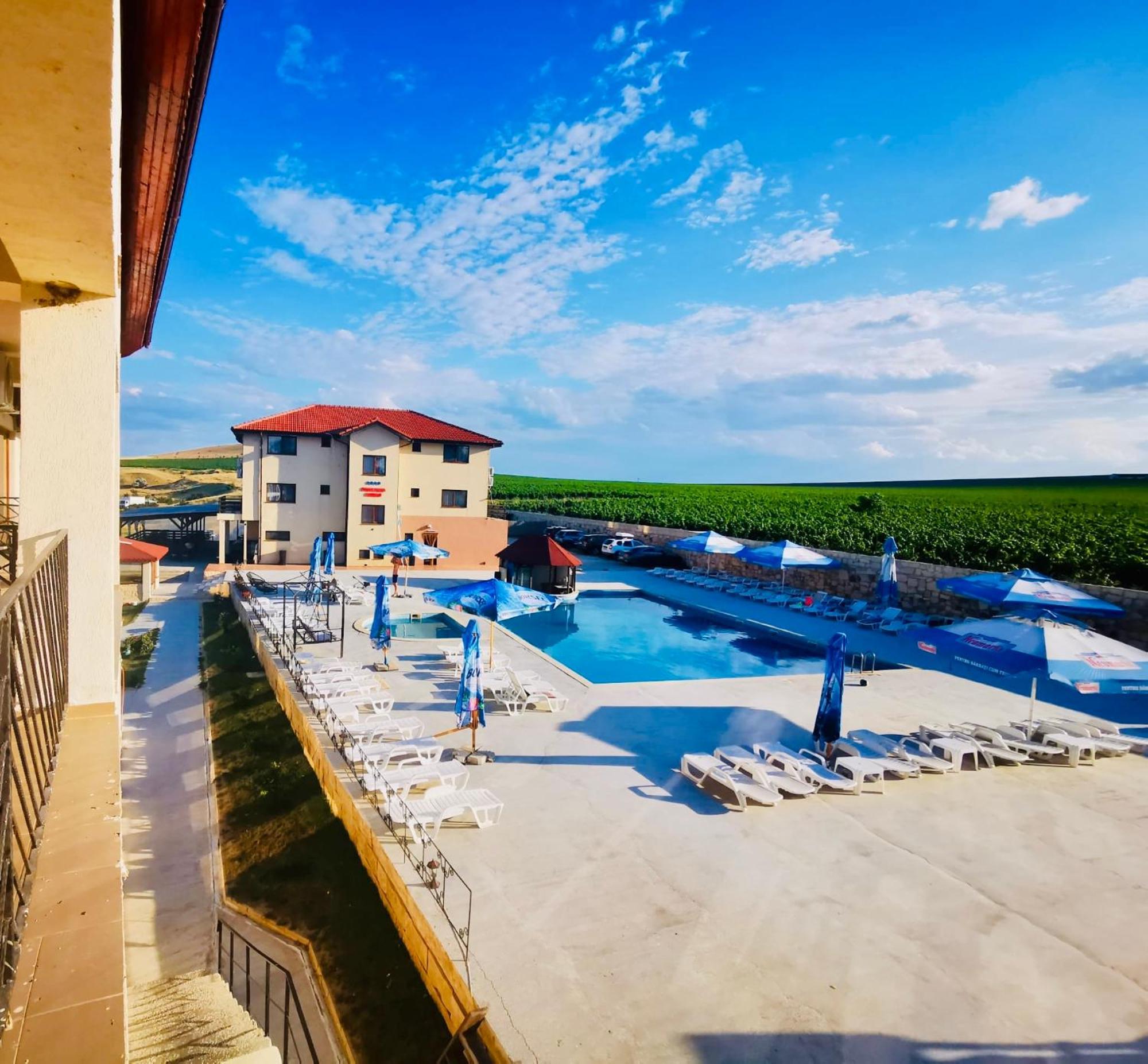 Hotel Pensiunea Fabian à Jurilovca Extérieur photo
