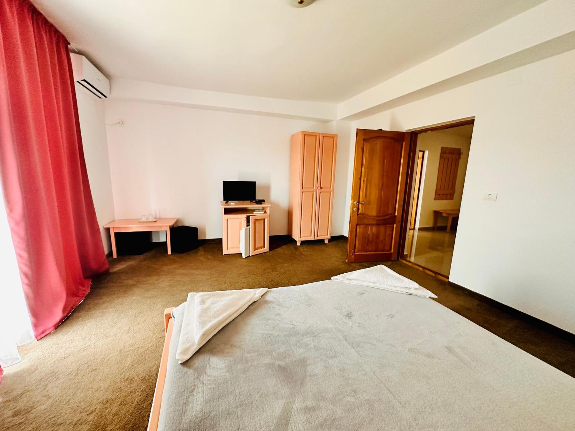 Hotel Pensiunea Fabian à Jurilovca Chambre photo