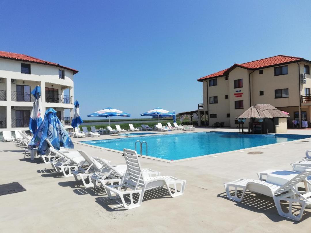 Hotel Pensiunea Fabian à Jurilovca Extérieur photo